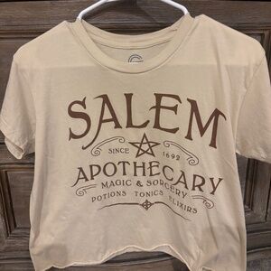Women’s cropped tee